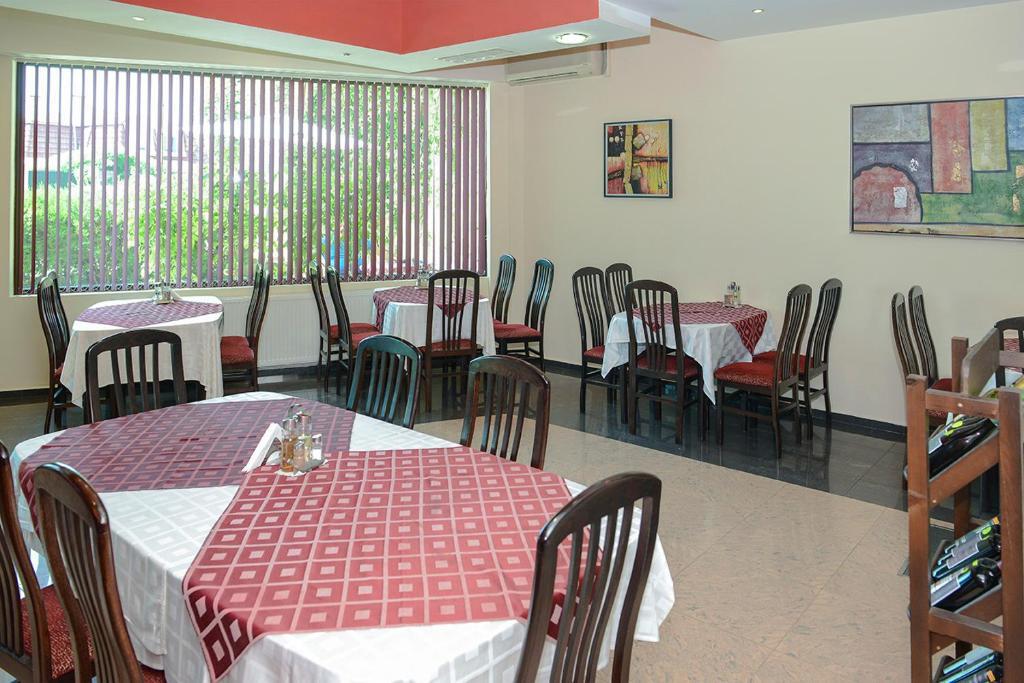 Ellinis Hotel Warna Exterior foto