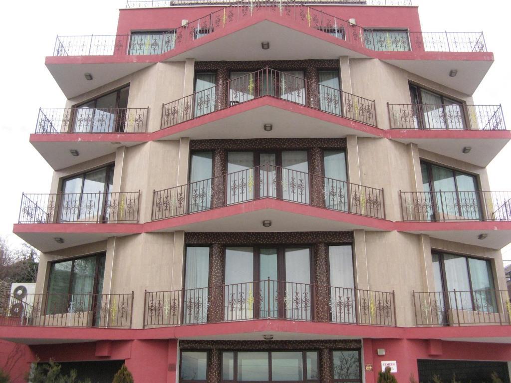 Ellinis Hotel Warna Exterior foto