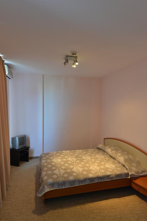 Ellinis Hotel Warna Zimmer foto